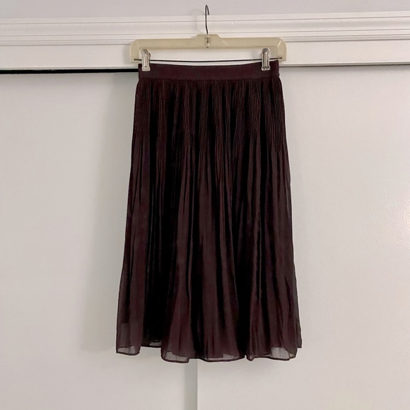 Wine colored skirt NWOT - Picture 1 of 3
